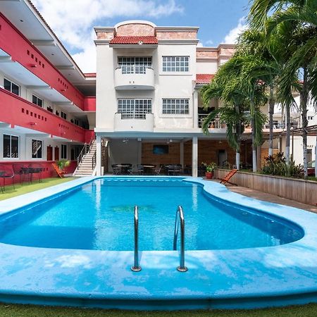 Capital O Hotel El Faisan Y El Venado Плая-дель-Кармен Экстерьер фото