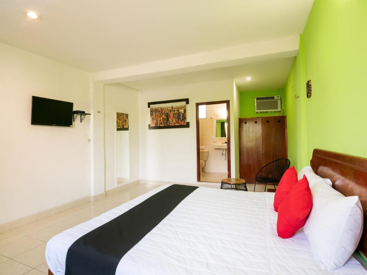 Capital O Hotel El Faisan Y El Venado Плая-дель-Кармен Экстерьер фото
